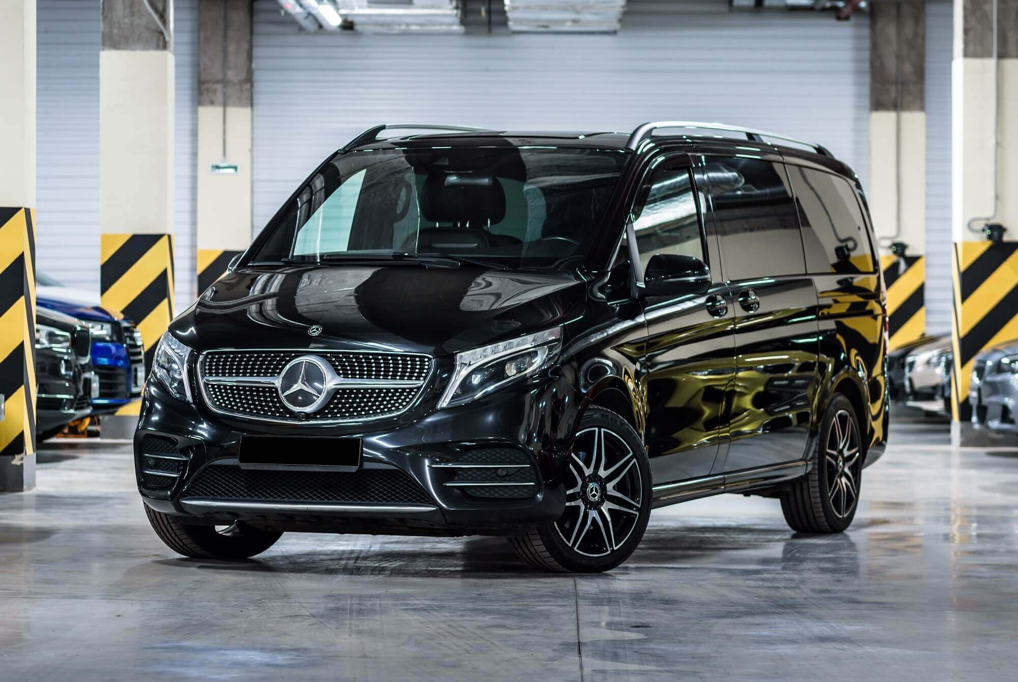 Flotta NCC V.I.P. Cars: Mercedes Classe E e Mercedes Classe V per transfer in Toscana e Umbria